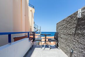 The Jolie Apartments