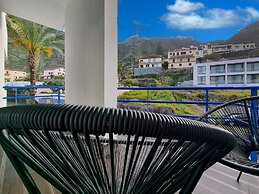 The Jolie Apartments