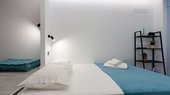 The Jolie Apartments