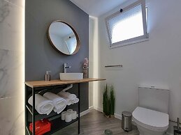 The Jolie Apartments