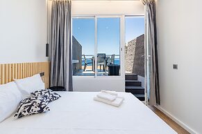 The Jolie Apartments