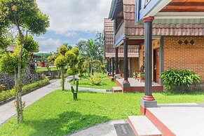 Green orry inn cafe & cottages