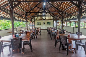 Green orry inn cafe & cottages