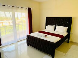 Lux Suites Palm Terraces Apartments