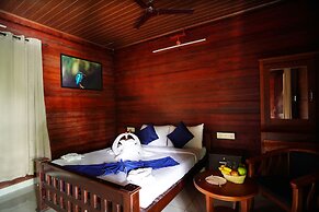 MISTY MORNING RESORT