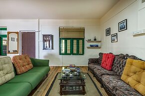 CosmicStays Kokiraj Lakehouse - Waterfront Retreat