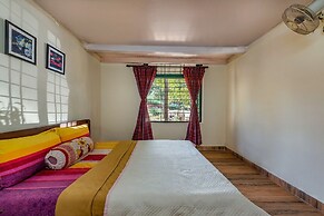 CosmicStays Kokiraj Lakehouse - Waterfront Retreat