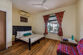 CosmicStays Kokiraj Lakehouse - Waterfront Retreat