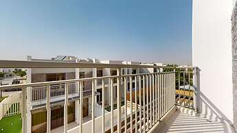 Primestay - Aster, Damac Hills 2