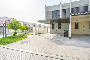 Primestay - Aster, Damac Hills 2