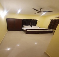 Earth Hotel Vadapalani