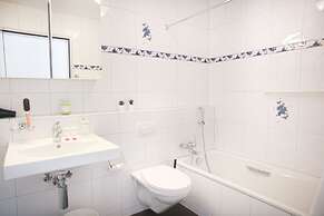 Nest - Bundesstrasse