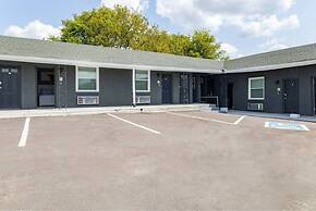 Stylish 1BR 10 Mins to Nashville