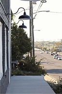 Stylish 1BR 10 Mins to Nashville