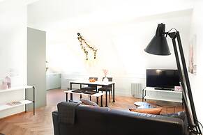 Nest -  Müllerstrasse