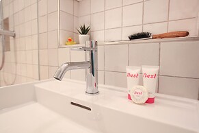 Nest -  Müllerstrasse