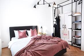 Nest -  Müllerstrasse