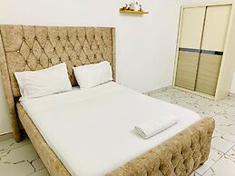 Lux Suites  Hydro Apartments Nyali