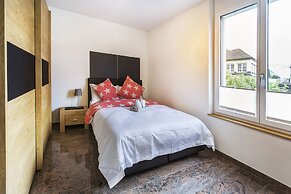 Nest - Stampfenbachstrasse