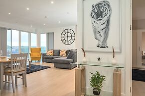 Impeccable 3-bed Apartment in London