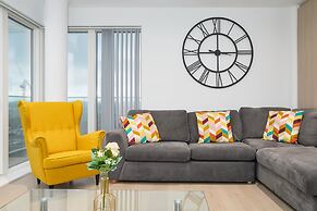 Impeccable 3-bed Apartment in London