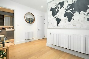 Impeccable 3-bed Apartment in London