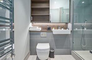 Impeccable 3-bed Apartment in London