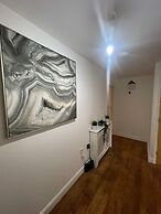 Captivating 2-bed Apartment in London