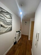 Captivating 2-bed Apartment in London