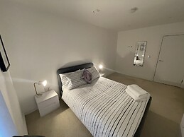 Remarkable 2-bed Apartment in London