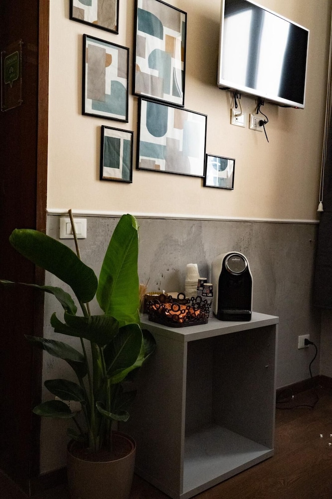 Caesar Place Roma