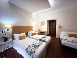 Caesar Place Roma