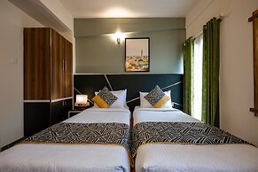 C J Grande Business Hotel