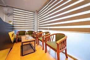 C J Grande Business Hotel