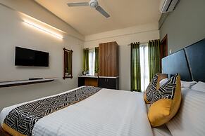 C J Grande Business Hotel