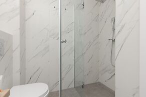 Goodnight Apartment by Renters