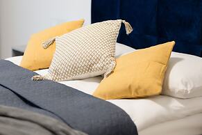 Goodnight Apartment by Renters