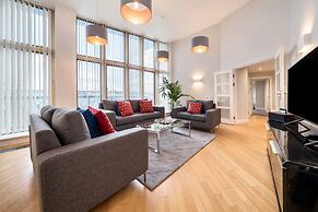 Roomspace -The Courtyard Penthouse