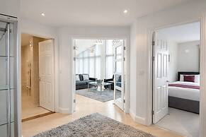 Roomspace -The Courtyard Penthouse