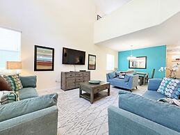 Banana Palm Paradise 5 Bedroom Home by RedAwning