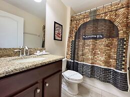 Banana Palm Paradise 5 Bedroom Home by RedAwning