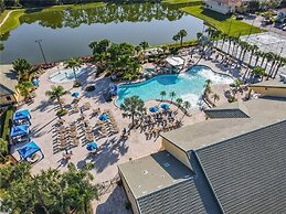 Banana Palm Paradise 5 Bedroom Home by RedAwning