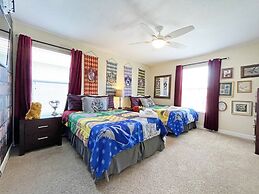 Banana Palm Paradise 5 Bedroom Home by RedAwning