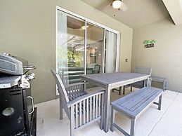 Banana Palm Paradise 5 Bedroom Home by RedAwning