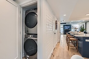 1673 Captain Molly Slopeside Secret! 2 Bedroom Condo by RedAwning