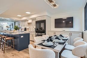 1673 Captain Molly Slopeside Secret! 2 Bedroom Condo by RedAwning