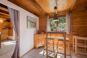 Cozy Mountain Getaway Chalet les Marmottes