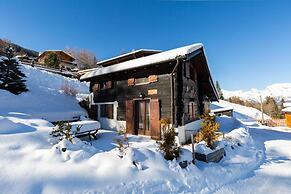 Cozy Mountain Getaway Chalet les Marmottes