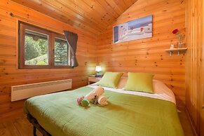 Cozy Mountain Getaway Chalet les Marmottes