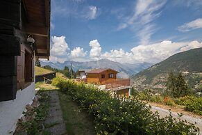 Cozy Mountain Getaway Chalet les Marmottes